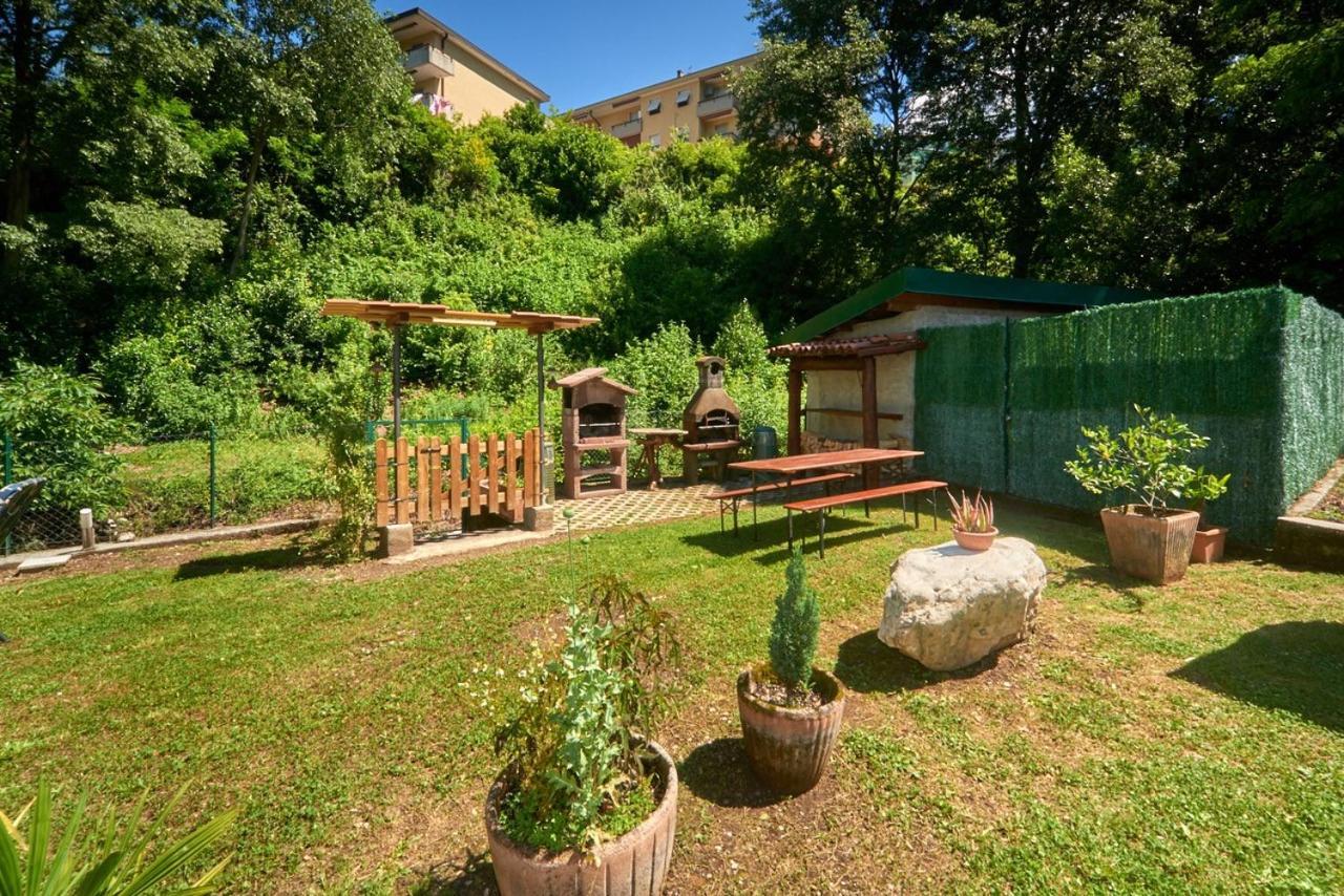 Apartamento Casa Della Nonna Abbadia Lariana Exterior foto