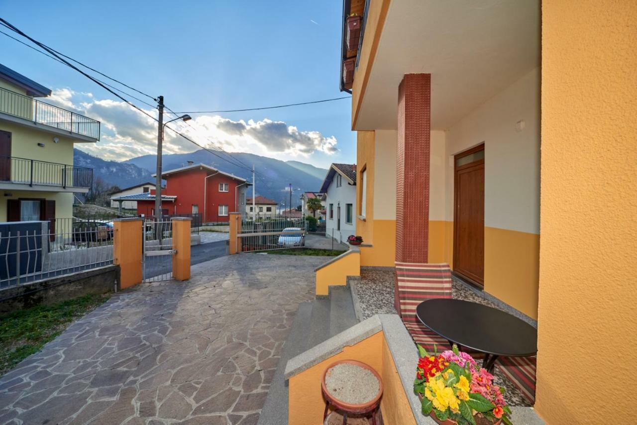 Apartamento Casa Della Nonna Abbadia Lariana Exterior foto